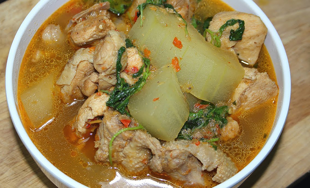 แกงไก่บ้านใส่ฟัก